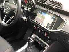 Автомобиль Audi Q3 для аренды в Турине