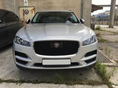 Автомобиль Jaguar F‑PACE для аренды в Италии