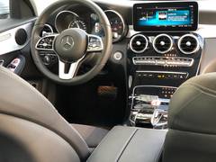 Автомобиль Mercedes-Benz C-Class для аренды в Бари