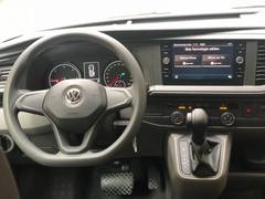 Автомобиль Volkswagen Transporter Long T6 (9 мест) для аренды в Милане