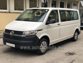 Аренда автомобиля Volkswagen Transporter Long T6 (9 мест) в Турине