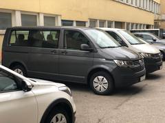 Автомобиль Volkswagen Transporter T6 (9 мест) для аренды в аэропорту Милан